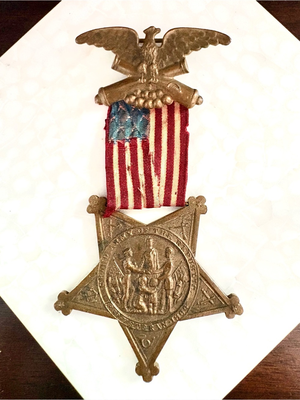GAR Civil War Veteran Medal 1861-1866 Grand Army of the Republic American Flag